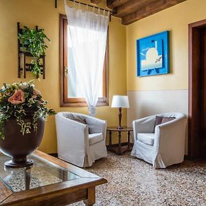Camera standard con letto king size